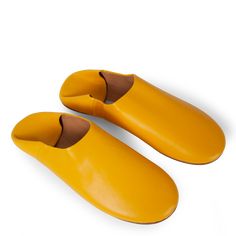 Made in Italy of the softest lambskin, these leather slippers give any outfit a relaxed bohemian mood.        Three easy sizes: S, M and L. Please see the size guide for more details.     Hot Yellow  Style Code: FW-0001 Yellow Slippers, Vita Kin, Babouche Slippers, Yellow Style, Leather Slippers, Yellow Fashion, You Bag, Exclusive Designs, Size Guide