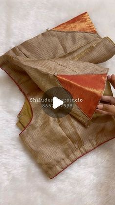 Punam Saree Blouse Design, Pach Work Designs Latest, Blouse Less Design, Pattern Sleeves Design, Pattern Work Blouse Designs, Simple Pattern Blouse Designs, Plain Blouse Designs Latest Silk, Blouse Patch Work Designs, Hands Designs For Blouse