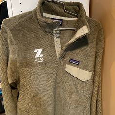 Never Worn W/O Tags Patagonia Casual Fleece Tops, Casual Patagonia Fleece Top, Patagonia Sweater, Patagonia Fleece, Patagonia, Zip Ups, Men Sweater, Man Shop, Tags