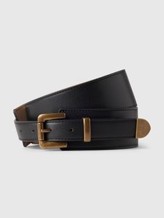 Smooth vegan leather wide belt.  Square buckle.  For more fit and sizing info, check out our Size Guide.  Width: 1. 93" Length Size S): 39" Women Belt, Wide Leather Belt, Brand Collaboration, Black Leather Belt, Wide Belt, Toddler Gifts, Accessories For Women, Women's Bags, Womens Scarves