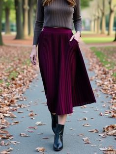 Midi Skirt Winter, Palm Mehndi Design, Woman Style, Text Stories, Midi Skirts, Date Outfits