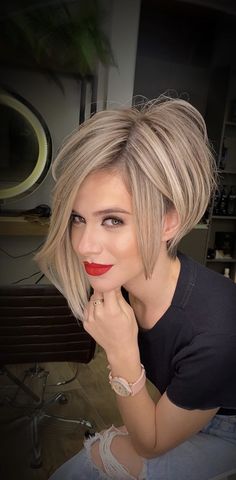 Woman Bob Hairstyles, Blonde Hair Inspiration Short, Asymmetrical Bob Short Edgy, Asymmetrical Pixie Edgy, Asymetrical Haircut, Dynamic Angles, Asymmetrical Pixie Cuts, Truss Hair, Angled Bob Hairstyles