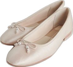 Elegant Bridesmaid Ballet Flats, Elegant Wedding Ballet Flats, Elegant Wedding Ballet Flats For Spring, Elegant Spring Wedding Ballet Flats, Elegant Cream Wedding Ballet Flats, Elegant Ballet Flats For Spring Wedding, Elegant Cream Ballet Flats For Wedding, Bow Flats, Flat Color