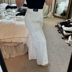 Worn Once! Very Comfy Fit Like A Size 6. I’m 5’3” For Length Reference. Hollister Vintage Ultra High Rise Baggy Pant Mid-rise White Wide Leg Pants With Pockets, White Mid-rise Wide Leg Pants With Pockets, White High Waist Cargo Jeans For Workwear, White Relaxed Fit Full-length Cargo Jeans, White Full-length Jeans With Cargo Pockets, White High-rise Summer Cargo Pants, High Rise White Cargo Pants For Work, White Mid-rise Cargo Jeans, Fitted White Cargo Bottoms