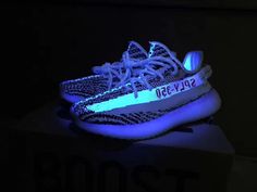 2017 Adidas Yeezy Boost 350 V2 Zebra -White/Core Black/Red Video | New Yeezys 2017 New Yeezys, Red Video, White Core, Video New