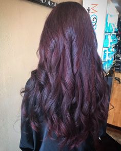 Mahogany Hair, Red Hair Inspiration, Red Hair, Hair Inspiration, Hairstyles, Long Hair Styles, Hair Styles, Hair, Red