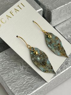 Leaf-shaped Metal Earrings As Gift, Bronze Patina Earrings, Handmade Leaf-shaped Metal Earrings, Metal Leaf-shaped Earrings As Gift, Handmade Metal Leaf-shaped Earrings, Leaf-shaped Brass Earrings As Gift, Leaf-shaped Brass Earrings For Gift, Elegant Patina Earrings For Gifts, Adjustable Patina Drop Earrings