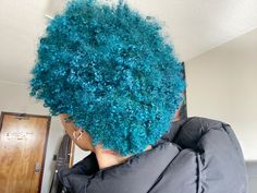 Short Blue Curly Hair, Short Dyed Hair Inspiration, Light Blue Natural Hair, Dark Blue 4c Hair, Icy Blue Curly Hair, Blue Afro Hair, Dyed 4c Hair, Blue Coily Hair