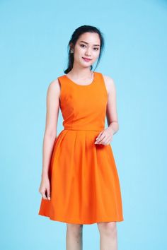 2019 Bridesmaid Dress in Orange Tangerine Dress Backless Cut Off Dress Pleated Skirt Vintage Sundres Elegant Orange A-line Mini Dress, Formal Orange Knee-length Mini Dress, Pleated Orange Party Dress, Orange Pleated Party Dress, Fitted Pleated Bridesmaid Dress, Elegant Knee-length Orange Mini Dress, Orange Pleated Midi Dress For Spring, Orange Pleated Sleeveless Midi Dress, Orange Sleeveless Bridesmaid Dress