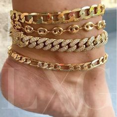 "💎 FREE JEWELRY GIFT BOX INCLUDED 💎 ITEM DESCRIPTION: 💎 Diamond Cuban Link Anklet 💎 DETAILS + SIZING Materials: Stainless Steel plated in 925 Sterling Silver, or 18K Gold Necklace Length: Variable Necklace Closure: Open-Box Typical Sizing for an anklet is 9\" or 9.5\" ( 9\" being the Average Size). 💎 INSTRUCTIONS: Simply leave your INITIAL in the personalization box at check out Custom made by us! for YOU! The perfect gift! (Ideal for Birthday, Wedding, Valentine's Day, Christmas, Anniversa