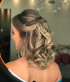 Mother Of The Bride Hairdos, Mother Of The Groom Hairstyles, Edgy Hairstyles, Girl Hairdos, Hairdo Wedding, Bridal Hair Updo, Easy Hair Updos, Quince Hairstyles