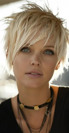 Jump into a fresh style with these 20 options of short choppy haircuts. Perfect for a bold new look, these cuts offer versatility and style. Explore our selection to find the perfect match for your fashion sense. Razored Haircuts Short, Edgy Short Haircuts For Thick Hair, Blond Pixie Haircut, Choppy Haircuts For Fine Hair, Choppy Messy Short Hair, Hairstyles For Every Hair Type, Short Sassy Hairstyles, Messy Pixie Haircut, Razored Haircuts