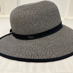 Not A Hat Person. Never Used Black Cloche Hat For Beach In Spring, Casual Spring Travel Cloche Hat, Black Cloche Hat For Beach, Black One Size Cloche Hat For Beach, Black Fedora With Curved Brim For Day Out, Black Hats With Curved Brim For Day Out, Black Casual Fedora For Spring, Black Hat With Curved Brim For Day Out, Casual Black Fedora For Day Out