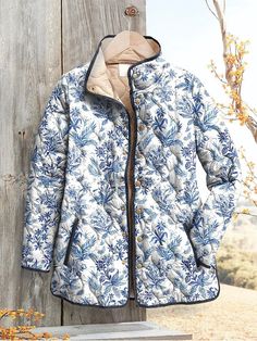 Women's Vintage Floral Art Print Casual Quilted Cardigan Fall Printed Cotton Outerwear, Printed Cotton Fall Outerwear, Printed Cotton Outerwear For Fall, Blue Printed Winter Outerwear, Winter Blue Printed Outerwear, Blue Printed Outerwear For Winter, Floral Print Cotton Cardigan For Winter, Winter Floral Print Cotton Cardigan, Vintage Floral Art