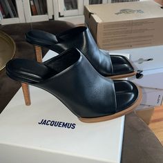 Brand New With Box And Dust Bag Jacquemus Les Mules, Jacquemus Shoes, Walk A Mile, Aesthetically Pleasing, Shoes Women Heels, Dust Bag, Shoes Heels, Walking, Women Shoes