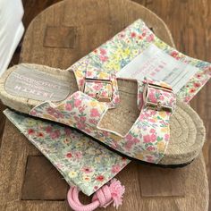 Bought For My Day And They Were Too Small Missed Return Window. Cute Shoes!! Fruity Punch Is The Print Size 38 Cute Sandals For Women, Scandinavian Clothing, Floral Espadrilles, Fancy Sandals, Love Shack Fancy, Clothing Aesthetic, Track Shoes, Floral Sandals, Crystal Shoes