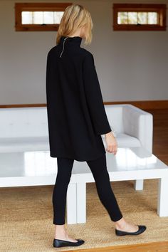 Layering Pant 3 - Black Ponte - Emerson Fry Minimalist Moda, Look Legging, Emerson Fry, Vegan Leather Leggings, Summer Work Outfits, Looks Street Style, Minimal Chic, All Black Outfit, Nyc Fashion