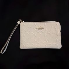 Beautiful Authentic Coach Wristlet In Cream Color. Never Used Bags Coach, Coach Wristlet, Wristlets, Coach Bags, Cream Color, Clutches, Bag Lady, Cream, Christmas