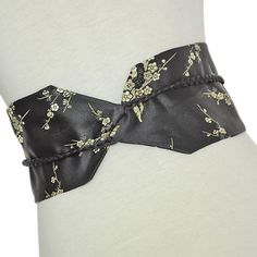 Limited Stock Available - Click "ADD TO CART" To Get Yours Now For 50% OFF 🔥 ﻿Look great in these beautiful Vintage Floral Female Belts. Pretty, cute belt with pretty vintage floral prints. Made with PU (synthetic) leather. Adjustable sizes. Bring this timeless design to your wardrobe and dress up any outfit instantly, this stunning belt from Arimonz is sure to be a hit! Specification: Material: PU, Synthetic Leather Item Type: Cummerbunds Full Length: 210cm/82.67 inch Cummerbunds Width: 10cm/3 Floral Belt, Collage Work, Japanese Home, Kimono Yukata, Obi Belt, Womens Kimono, Vintage Floral Print, Chinese Clothing, Wide Belt