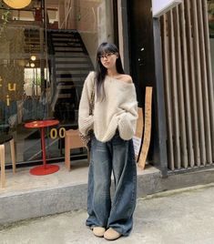 Douyin Style Outfits, Winter Fall Aesthetic, China Outfit, Fall Aesthetic Outfit, Photographie Portrait Inspiration, Peinados Recogidos, Cold Outfits, Fall Aesthetic, Aesthetic Outfit