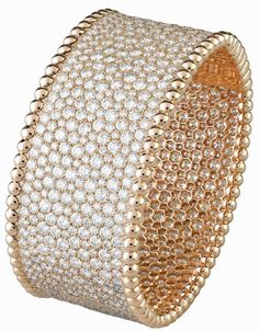 New Perlee jewels from Van Cleef and Arpels shine in yellow gold Van Cleef And Arpels Jewelry, Diamond Cuff Bracelet, Van Cleef And Arpels, Bangles Bracelets, Diamond Bangle, Fabulous Jewelry, Gorgeous Jewelry, Van Cleef Arpels, Exquisite Jewelry