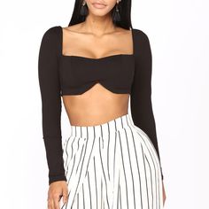 New Fashion Nova Crop Size: Xs Black Chic Black Cropped Crop Top, Chic Black Crop Top, Chic Black Crop Top For Date Night, Chic Black Crop Top For Going Out, Black Long Sleeve Crop Top For Date Night, Black Cropped Top For Date Night, Cropped Black Top For Date Night, Trendy Black Crop Top For Day Out, Trendy Black Spring Crop Top