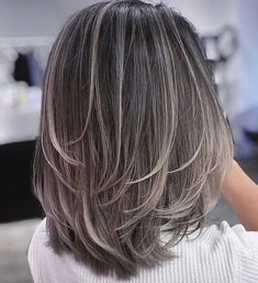 Medium Length Hairstyles For Thinner Hair, Medium Layered Haircuts For Thinner Hair, Womens Haircuts Medium, Hair Adviser, Layered Hairstyles, Medium Curly Hair Styles, Medium Short Hair, Haircut Styles, Long Gray Hair