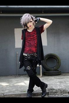 Mia Mejibray, Visual Style