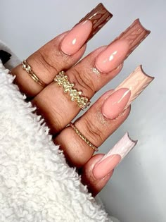 brown shades sweater french tips Nail Design Glitter, Brown Acrylic Nails, Fall Nail Trends, Sweater Nails, Her Nails, Fall Acrylic Nails, Thanksgiving Nails, Acrylic Nails Coffin Short, Short Acrylic Nails Designs