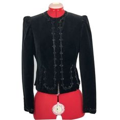 This Is A J. Peterman Black Velour Beaded Trim Evening Jacket Size 4 Snap Front. Armpit To Armpit Is 17.5 Inches. Collar To Bottom Is 20 Inches. Shoulder Seam To Shoulder Seam Is 15 Inches. Shoulder Seam To Sleeve Edge Is 24 Inches. Fitted Velvet Outerwear With Button Closure, Black Velvet Gothic Outerwear, Vintage Black Embellished Outerwear, Evening Jackets, Beaded Trim, Blazer Suit, Suit Jacket, Trim, Jackets & Coats