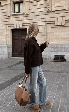 Polene Neuf Outfits, Polene Numero Neuf Outfit, Polene Mokki Bag Outfit, Polene Bag Neuf, Polene Cyme Cognac, Polene Bag Outfit, Australian Winter Fashion, Casual Dinner Outfit Summer, Chica Chola