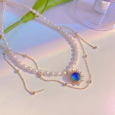 Pulseras Aesthetic, Mood Necklace, Liquid Crystal, Pearl Necklace Vintage, Dope Jewelry, Blue Moonstone, Blue Gems, Body Temperature, Vintage Pearls