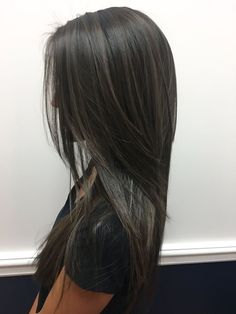 Black Hair Balayage, Dark Brunette Hair, Brown Hair Inspo, Hair Inspiration Long, Brunette Hair With Highlights, Long Dark Hair, Hair Stylies, Haircuts Straight Hair, Hair Makeover