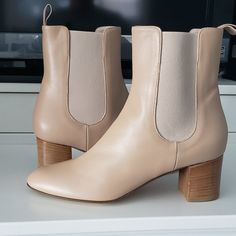 Nwt: Kahmune London Mila Ankle Bootie Size: Eu 39 Us 9 Color: Khaki (Tan) *Please Note The Tag Has Come Off And There Is No Box. The Kahmune Mila Ankle Heeled Chelsea Bootie Is A Pull-On Boot Made From All Leather, Including The Uppers, Lining, And Soles. *Elastic Side Panels *Memory Foam Insole *2" No Slip, Block Heel *Almond Toe *Leather *Made In Italy The Kahmune Mila Leather Bootie Is A Stylish Way To Get Around. With A Pointed Toe, Block Heel And Stretchy Side Gores, These Booties Are Comfo Elegant Chelsea Boots With Round Toe For Spring, Elegant Spring Chelsea Boots With Round Toe, Elegant Chelsea Boots For Spring, Spring Ankle-high Chelsea Boots Medium Width, Spring Chelsea Boots With Stacked Heel And Round Toe, Spring Chelsea Boots With Stacked Heel, Spring Ankle-high Chelsea Boots, Ankle-high Chelsea Boots For Spring, Beige Leather Low Heel Booties