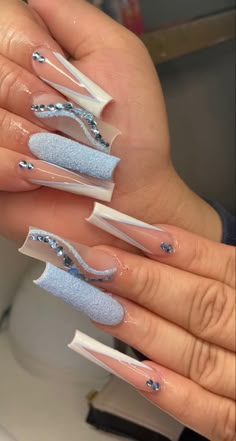 Light Blue And White Nails Acrylic Long, Baby Blue Silver Nails, White And Blue Prom Nails, Elsa Quinceanera Theme, Light Blue Quinceanera Nails, White And Blue Gel Nails, Light Blue Nails Prom, Baby Blue Glitter Nails, Cute Blue Acrylic Nails