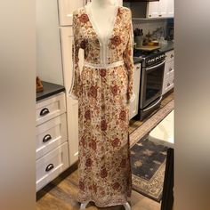 Lucca Nwt Brown Ivory Floral Embroidered Lace Maxi Dress Size S Brand New With Tags Gorgeous Dress!!! Please See Photos For Details And Measurements. Tags: Boho, Bohemian, Beachy, Granny, Granny Core, Coastal Grandma, Festival, Prairie, Prairie Core, Coastal Cowgirl, Medieval, Couture, Floral, Vintage, Crochet, Maxi Dress, Empire Waist, Summer, Western, Country, Railroad Lace Cream V-neck Dress With Floral Embroidery, Cream Maxi Dress With Floral Embroidery, Cream Lace Dress With Floral Print, Cream Floral Print Maxi Dress, Beige V-neck Dress With Floral Embroidery, Cream Embroidered Maxi Dress, Cream Bohemian Maxi Dress With Floral Embroidery, Bohemian Cream Maxi Dress With Floral Embroidery, Cream Lace Maxi Dress For Brunch