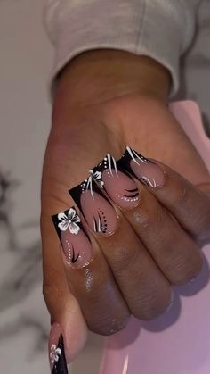 Black And White Nail, Lipstick Nails, Casual Nails