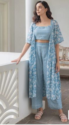 Crop Top Palazzo, Ethnic Jacket, Trending Dress, Modest Casual Outfits, Pranali Rathod, Simple Kurta Designs, Simple Kurti Designs