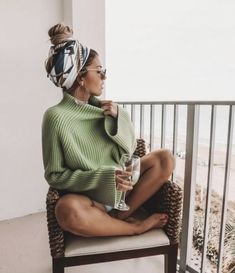 Instagram Pose, Short Hair Styles Pixie, Short Pixie, How To Pose, Nice Shorts, Pixie Hairstyles, Looks Style, Comfy Casual