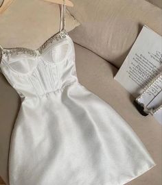 Look Civil, White Club Dress, Dream Wedding Ideas Dresses, Short Homecoming Dress, Short Prom Dress, Sweet 16 Dresses, Grad Dresses, Reception Dress