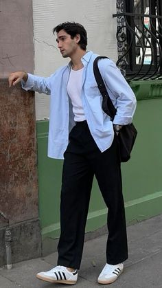 Classy Aesthetic Men Outfit, Men Street Wear Aesthetic, Aesthetic Old Money Outfits For Men, Old Money Men Fits, Light Outfits Men, Street Business Casual Outfits, Summer Boys Aesthetic, Black Outfit Men Casual Classy, Men Outfit Inspiration Casual