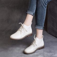 DESCRIPTION Women Shoes Main Material:CowhideHeel Type:Flat ChunkyUpper Material:Cow LeatherHeel Height: Low (1-3  cm)Closure Type: Lace Up Size:35-40 Click:Shoes size Chart Size Length Cm Inch 35 22.50 8.86'' 36 23.00 9.06'' 37 23.50 9.25'' 38 24.00 9.45'' 39 24.50 9.65'' 40 25.00 9.84'' SHIPPING   WE SHIPPING ALL OVE Smart Casual Women Summer, Leather Shoes Brand, Vintage Leather Shoes, Leather Oxfords Women, Fall Leather, Summer Boots, Casual Day Outfits, Cool Clothing, Womens Summer Shoes