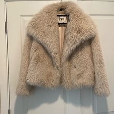 Brand New Zara, Fashionable Faux Fur Jacket. Delivers Today! Cloth Design, Creme Color, Faux Fur, Jackets & Coats, Zara, Cream, Collage