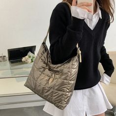 SPECIFICATIONSBrand Name: dawndessloHandbags Type: Shoulder BagsTypes of bags: Shoulder & HandbagsMain Material: nylonLining Material: POLYESTERShape: Casual TotePlace Of Origin: GUANG DONG ProvincePlace Of Origin: HE BEI ?ProvinceOrigin: Mainland ChinaCN: HebeiHardness: SOFTPattern Type: SolidInterior: Cell Phone PocketDecoration: EmbroideryExterior: noneOccasion: VersatileClosure Type: haspGender: WOMENStyle: CasualNumber of Handles/Straps: twoTypes of bags: Shoulder & Handbags Retro Purse, Casual Tote Bag, Quilted Tote Bags, Womens Fall Dress, Quilted Totes, Underarm Bag, Wedding Bag, Elegant Red, Casual Tote