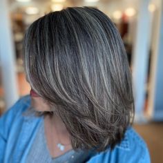 Hide Grey Hair, Transitioning To Gray Hair, Brunettes With Highlights, Natural White Hair, Dark Grey Hair, Grey Hair Dye, Hair 101