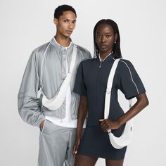 Add a little "je ne sais quoi" to your lineup with this unique collab that is large enough to hold your small essentials. Nike Jacquemus, Chanel Lego, Nike X Jacquemus, Summer Holiday Essentials, Bag Nike, Jacquemus Bag, Bridal Shoes Flats, Baby Changing Bags, Bag Boys