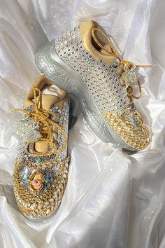 Gold leather embellished wedding sneakers for women Lotus Blooming, Golden Sneakers, Royal Frame, Queen Wedding, Green And Turquoise, Silver Sneakers, Warrior Queen