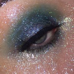 Faybelle Thorn, Club Makeup, Y2k Makeup, Glitter Highlight, Eye Makeup Pictures, Tumblr Aesthetic, Mermaid Makeup