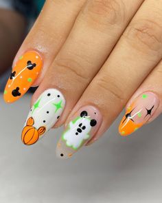 10 Best Disney Halloween Nails - That Disney Fam Disney World Nails, Sally Nails, Disney Halloween Nails, Disney Themed Nails, Disneyland Nails, Nightmare Before Christmas Nails, Disney Nail Designs, Halloween Nail Ideas, Mickey Mouse Nails