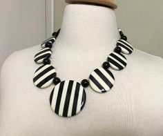 Gorgeous Danish Designer Black & Off White Buffalo Horn Bib Collar Necklace Retro Style Handmade Black Necklace, Necklace Pendant Design, Antique Jewelry Necklace, Bib Collar, Bib Necklaces, White Buffalo, Pendant Design, Collar Necklace, Jewelry Art